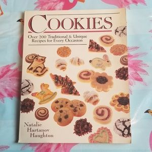 "Cookies" Cookbook - 200+ Recipes